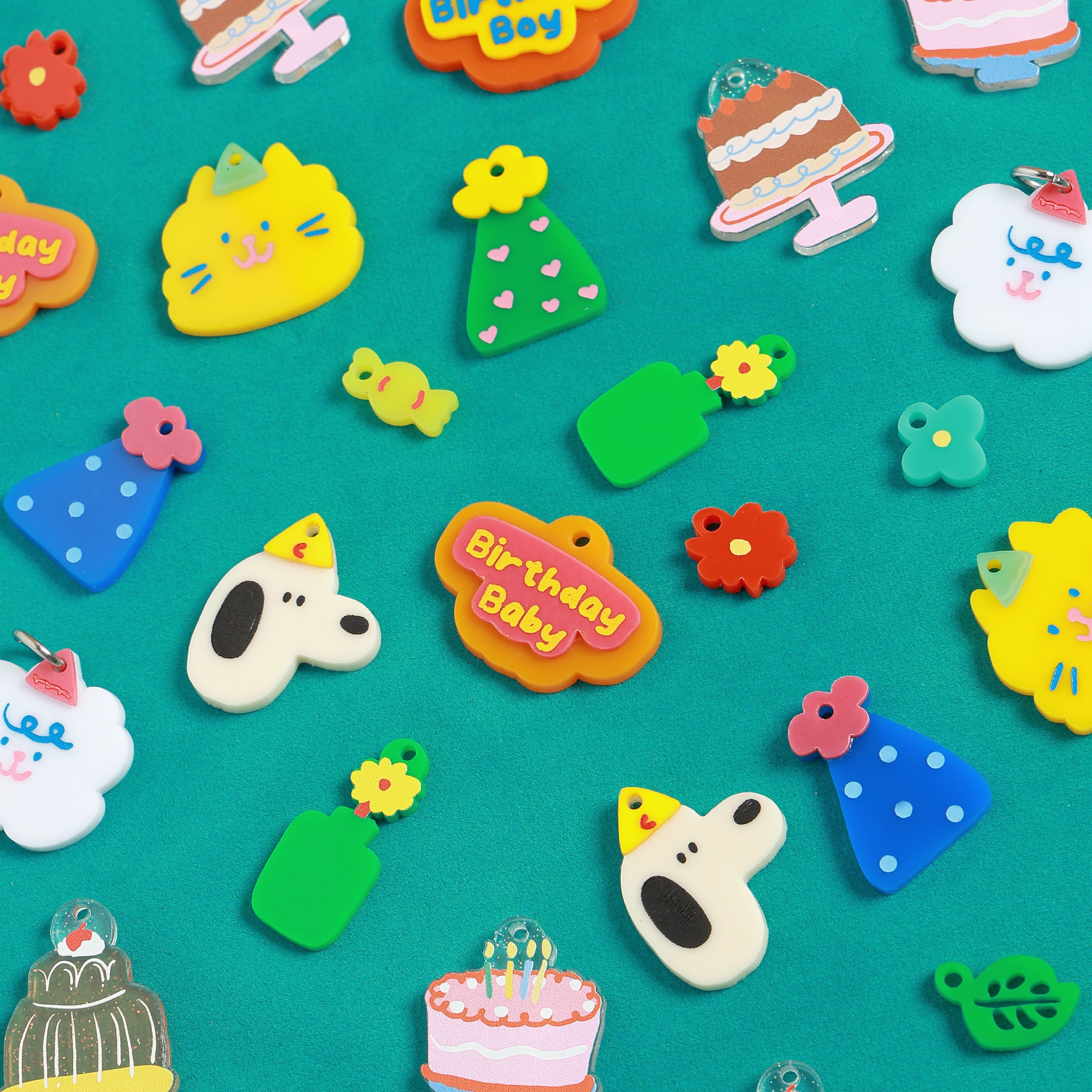 Create your own : Birthday Pawty Necklace