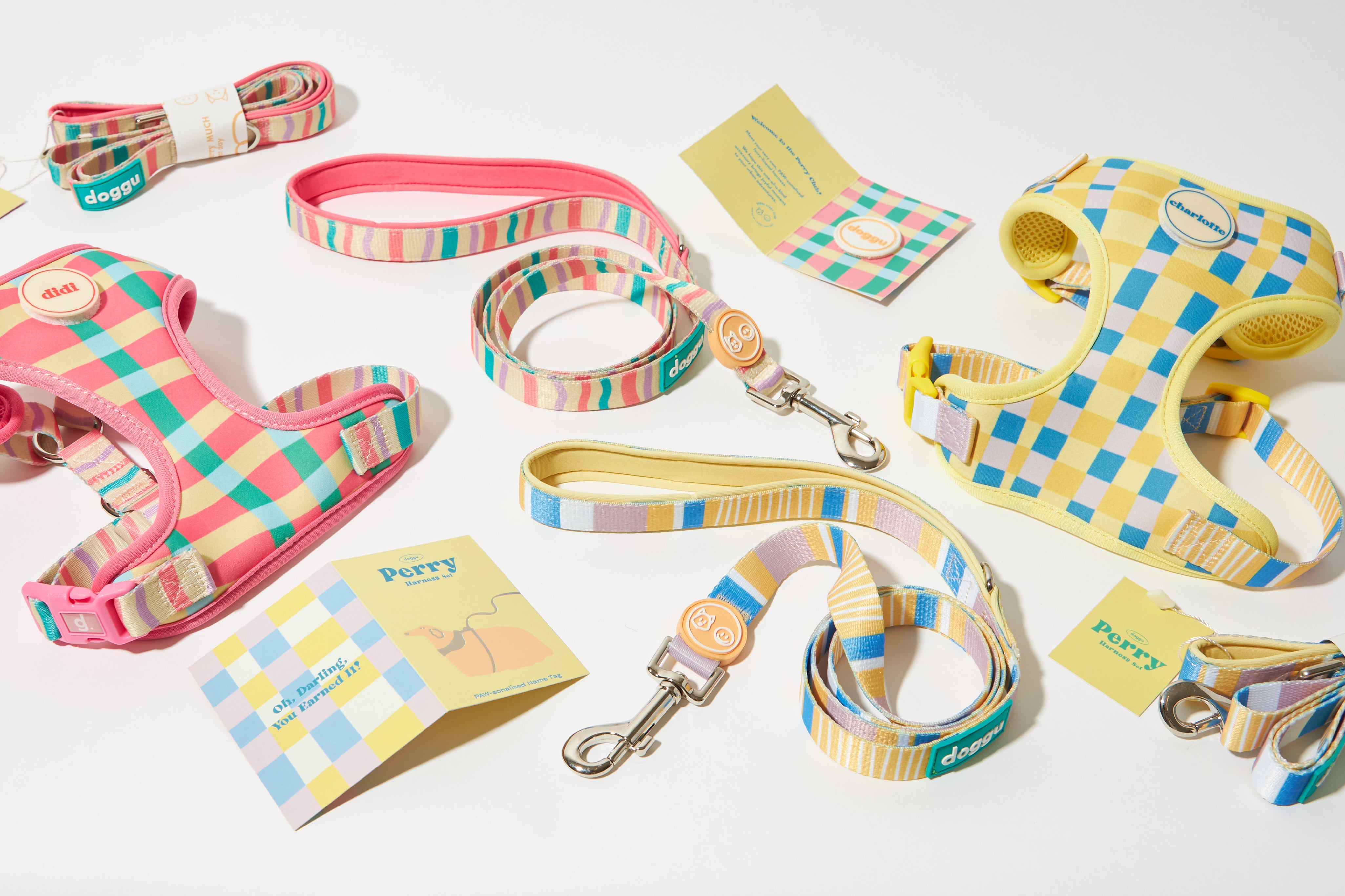 Perry Harness Set: Strawberry Afternoon