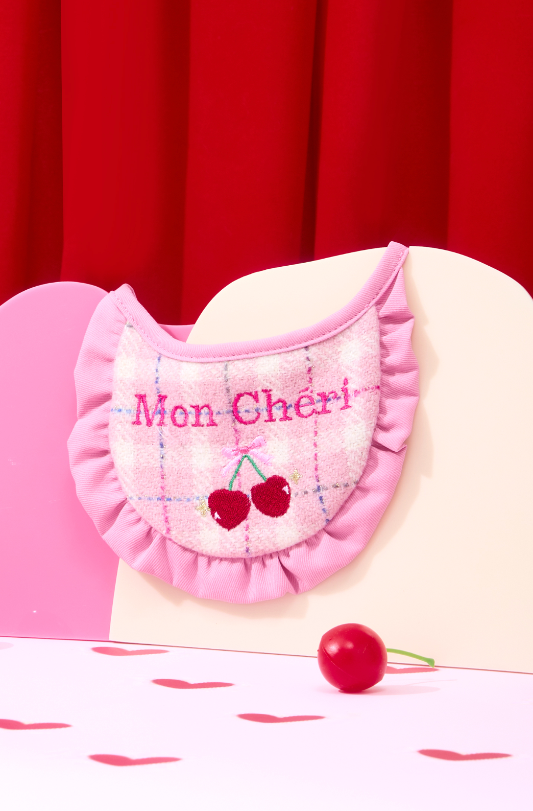 Mon Chéri Pet bib